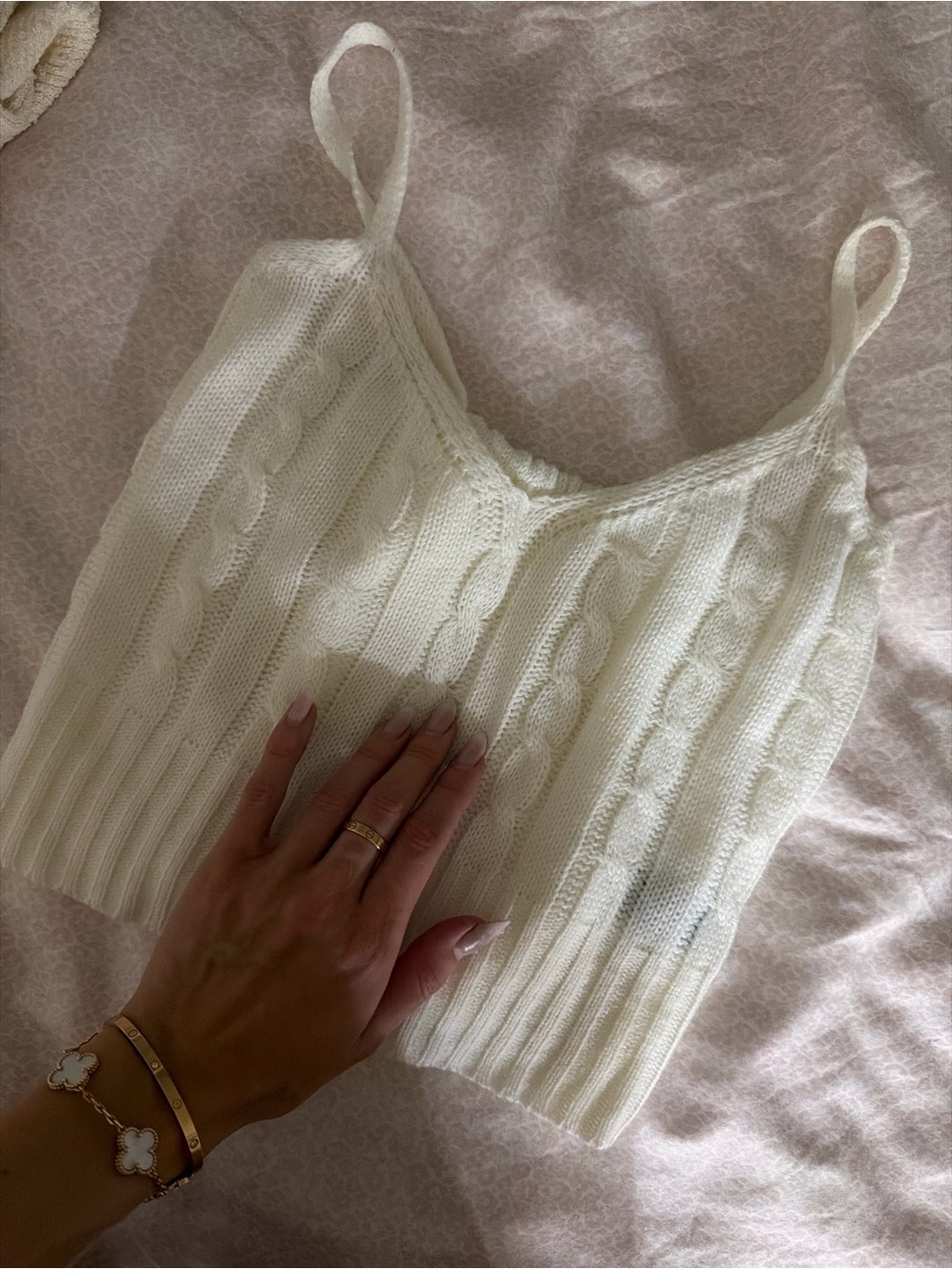 Women’s Cream Cable-Knit Cropped Tank Top